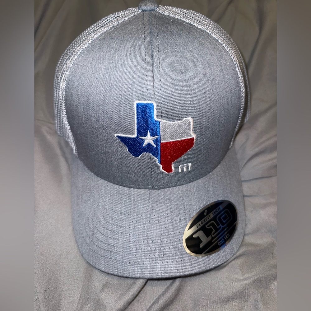 Travis Mathew hat